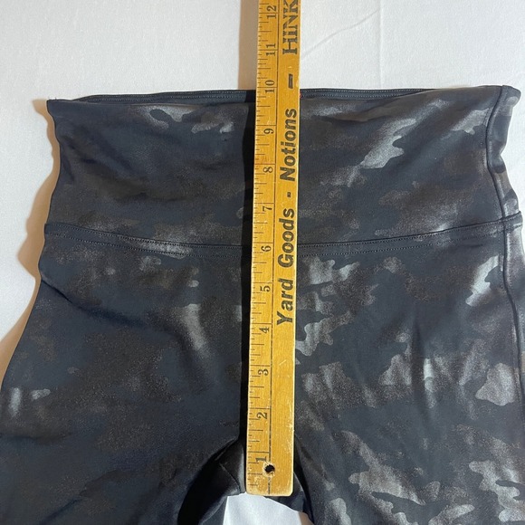 SPANX Leggings Small Black Grey Camo High Waist Activewear Athleisure 20185R - Picture 9 of 10